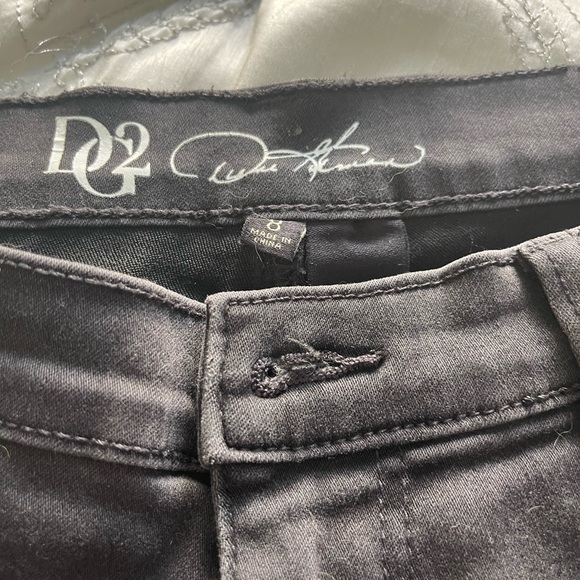Diane Gillman embellished jeans. Black , size 8 - Picture 3 of 3